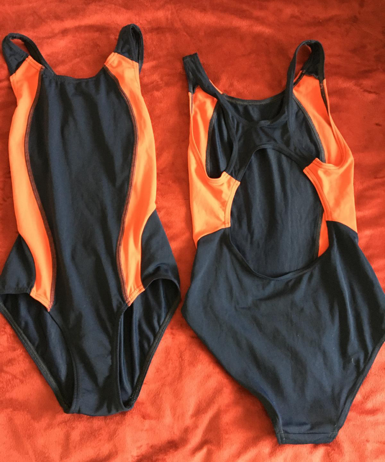 Swimsuit size 32’
